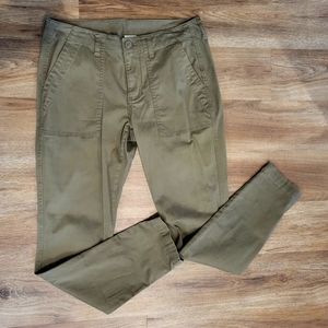 CAbi Scout Pant NWOT Size 8